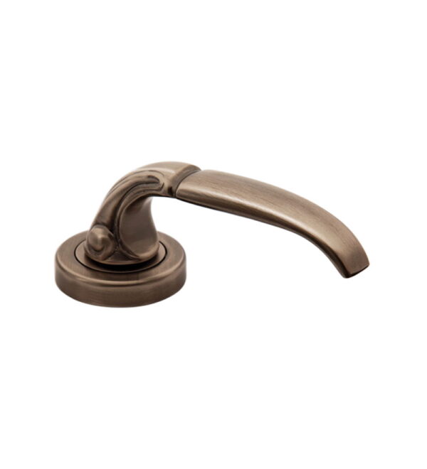 Divine on Round Rose Antique   Brass Door Lever Handle Classic on Rose