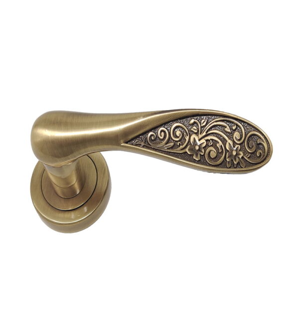 Volga on Round Rose Antique Brass Door Lever Handle Classic on Rose