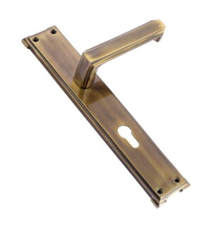 Elizabeth Antique Brass Door Lever Handle Contemporary on Plate